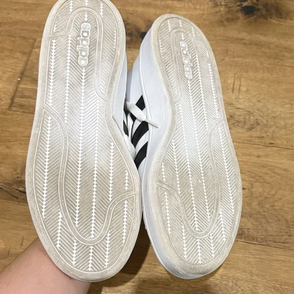Adidas Cloudfoam White and Black Sneakers - Picture 4 of 5